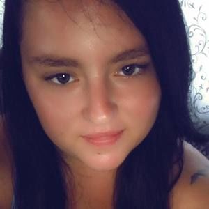 Meet your Posher, Alyson